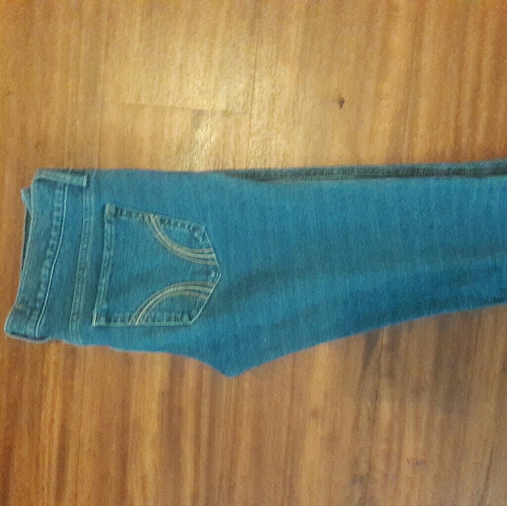 Hollister jeans