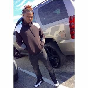 Meet your Posher, Markis