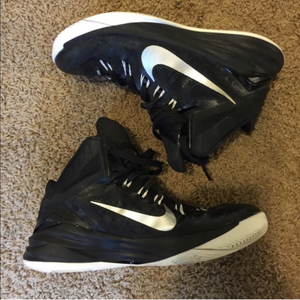 Hyperdunk Nike Court Shoes Size 9