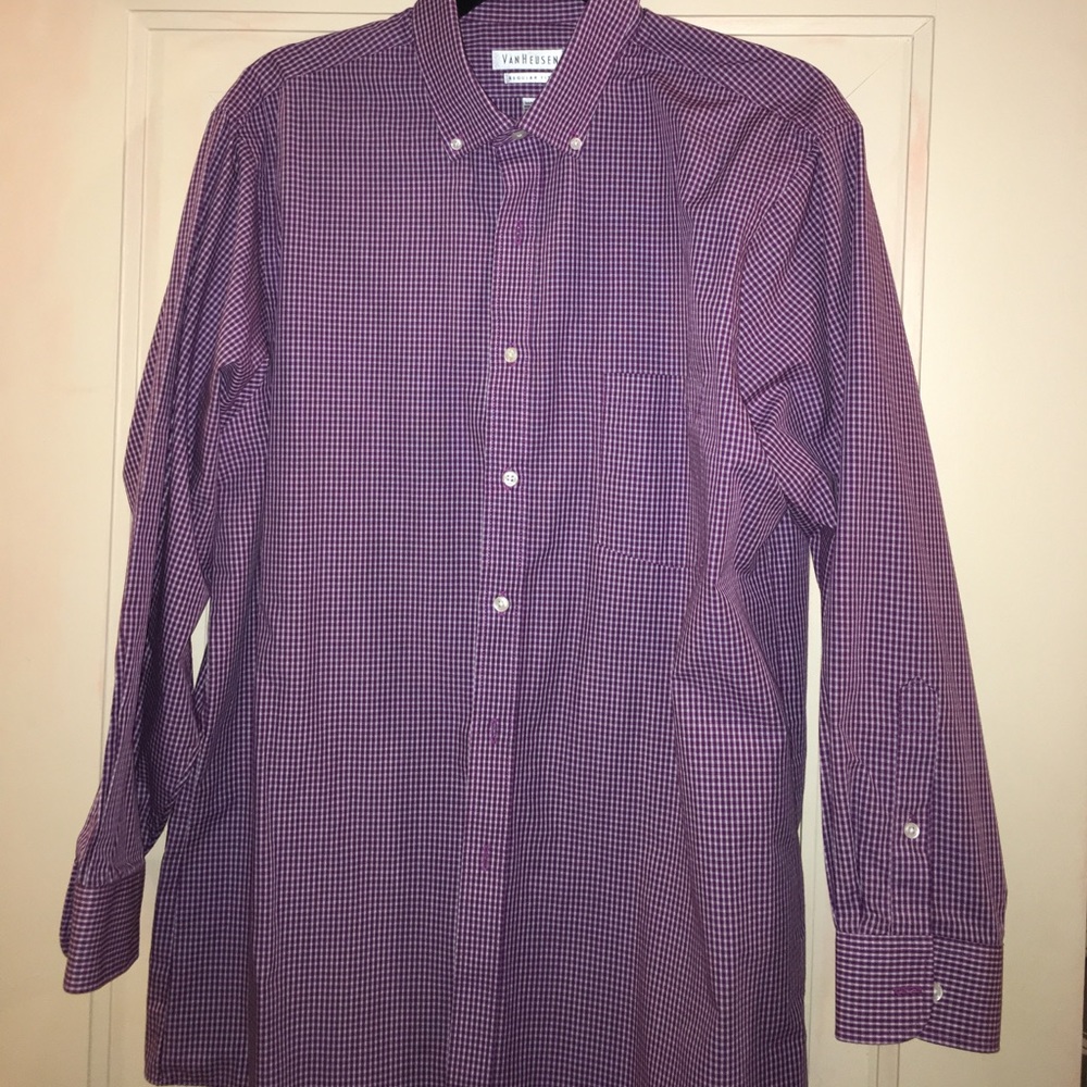 🎉🎉 Mens purple/white plaid button down