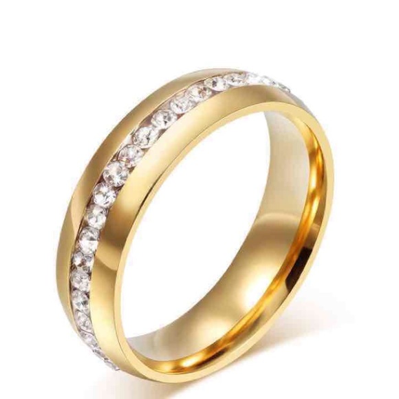 Crystal ring 6 - Picture 1 of 4