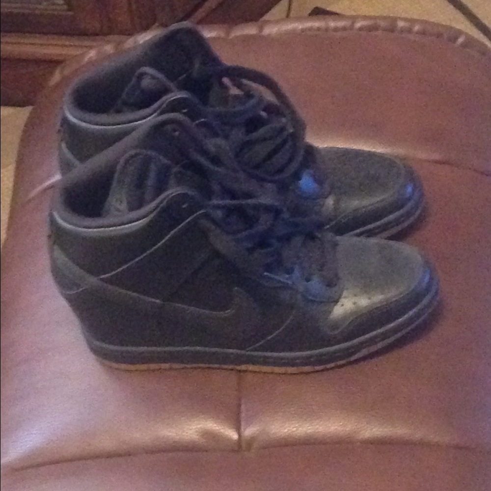 Black Nike Sky Hi