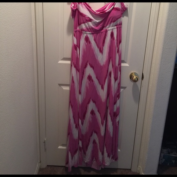 Kardashian Kollection Dresses & Skirts - 💥SALE💥KARDASHIAN MAXI DRESS(NWOT)