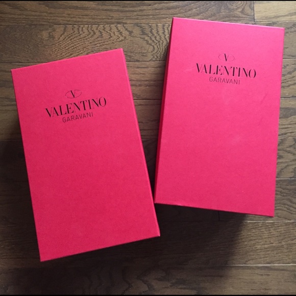 Valentino shoe boxes - Picture 1 of 3