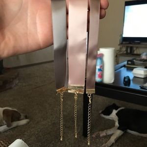 Neck chokers