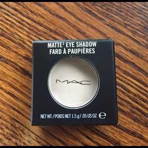 MAC Blanc Type eyeshadow BNIB