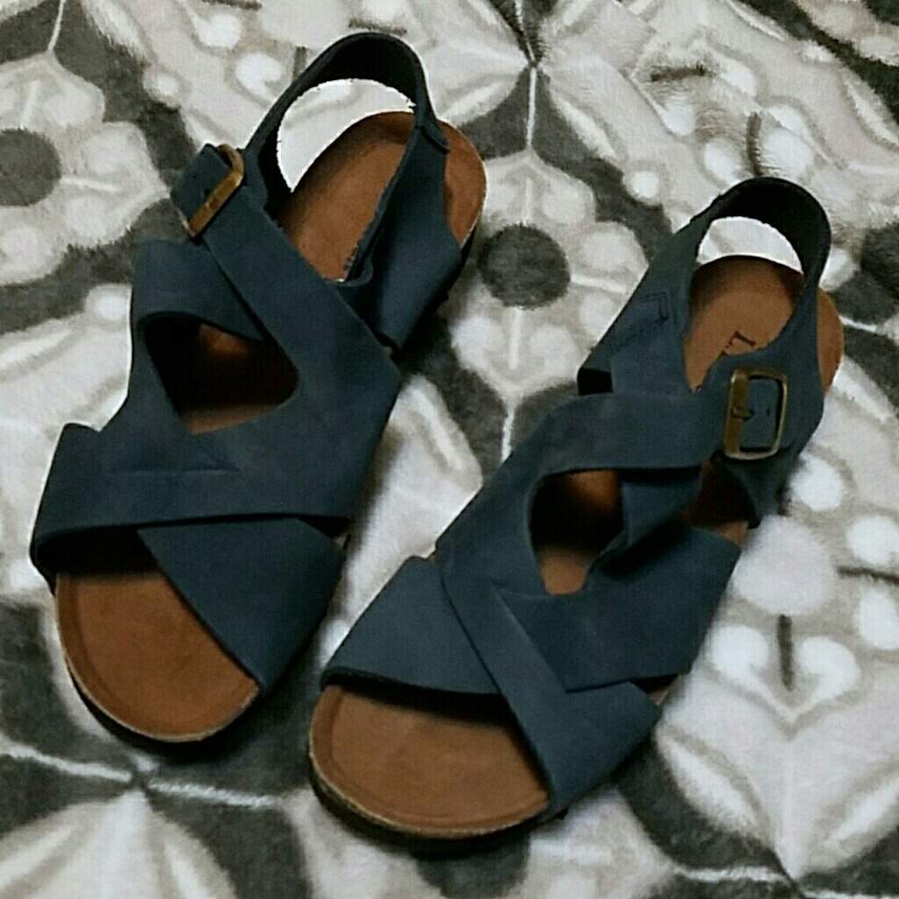 SALE🎉 L.L.Bean Leather Gladiator Sandals