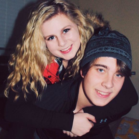 Meet your Posher, Audrey - Picture 1 of 1