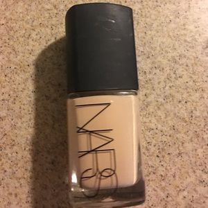 Nars Sheer Glow Foundation