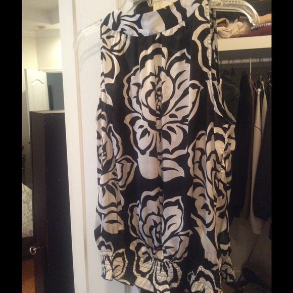 Top - Picture 2 of 2