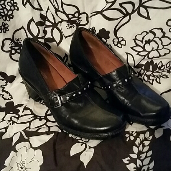 naturalizer shoes price