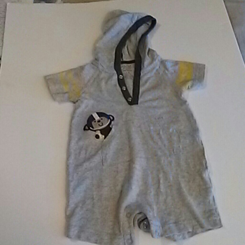 Boys Carter's. Gray Bear Hoodie Jumper