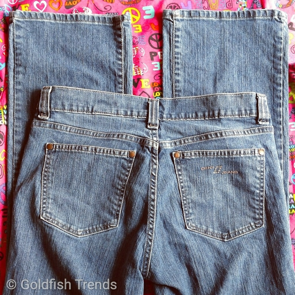 DKNY Jeans - Picture 3 of 7