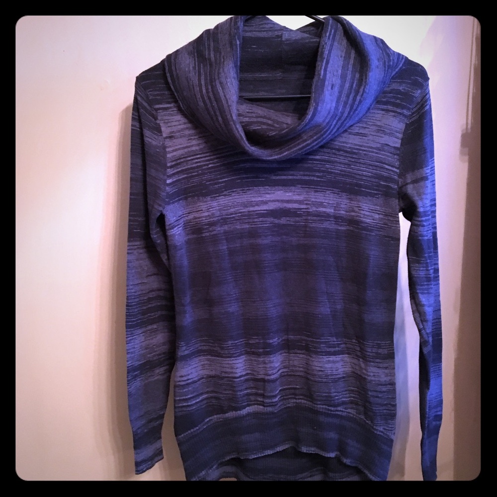 Athleta turtleneck sweater, black gray stripe