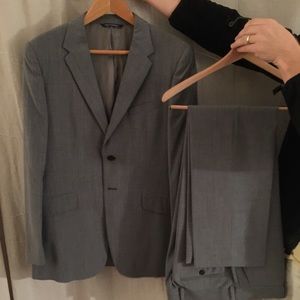 ***SOLD*** 🎉HP 🎉Brand new Paul Smith suit!