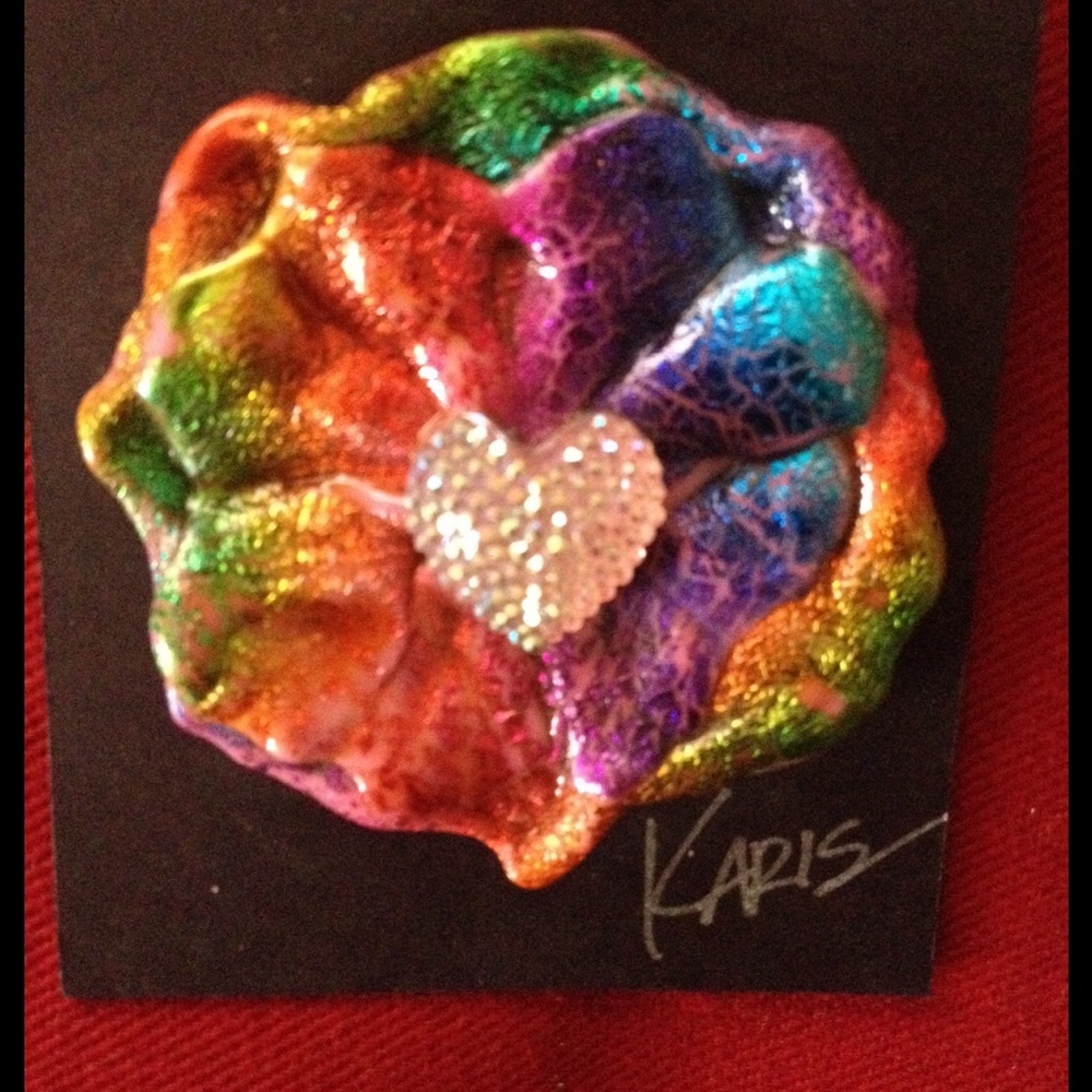 Pretty Rainbow Flower and Pink Shimmer Heart Pin