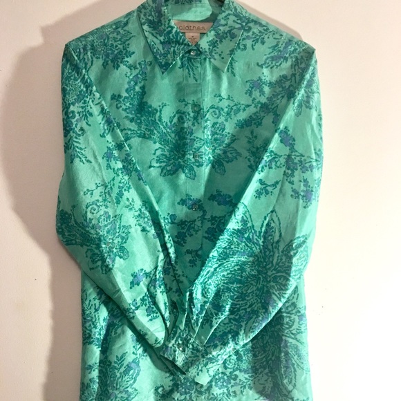 Gorgeous Silk Blouse - Picture 2 of 4