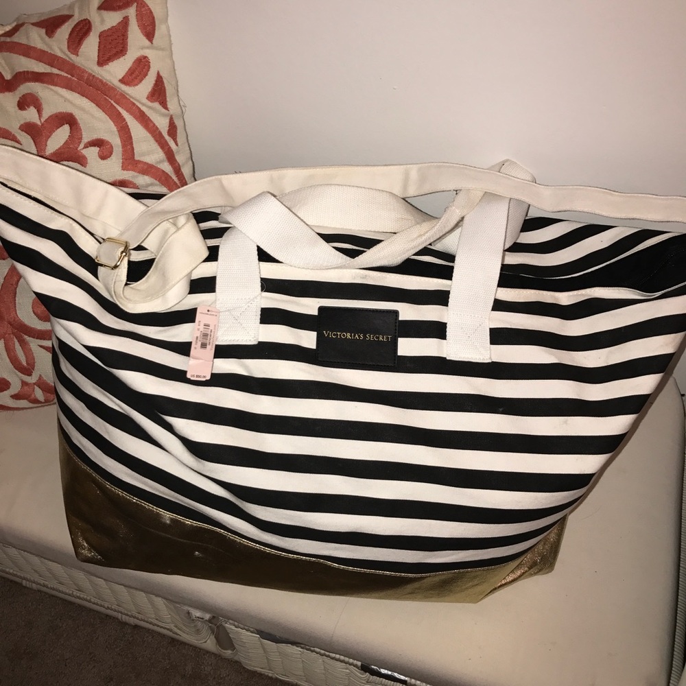 Victoria Secret Duffle Bag