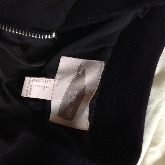 Quilted Bomber Jacket size S - Picture 3 of 3