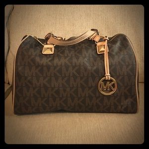 **SOLD** Michael Kors Grayson Satchel