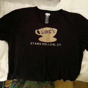 Gilmore Girls-Luke' T xl worn once too large for m