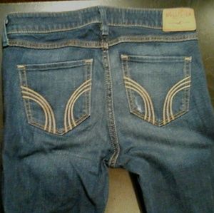 Hollister High Waisted Jeans 1R