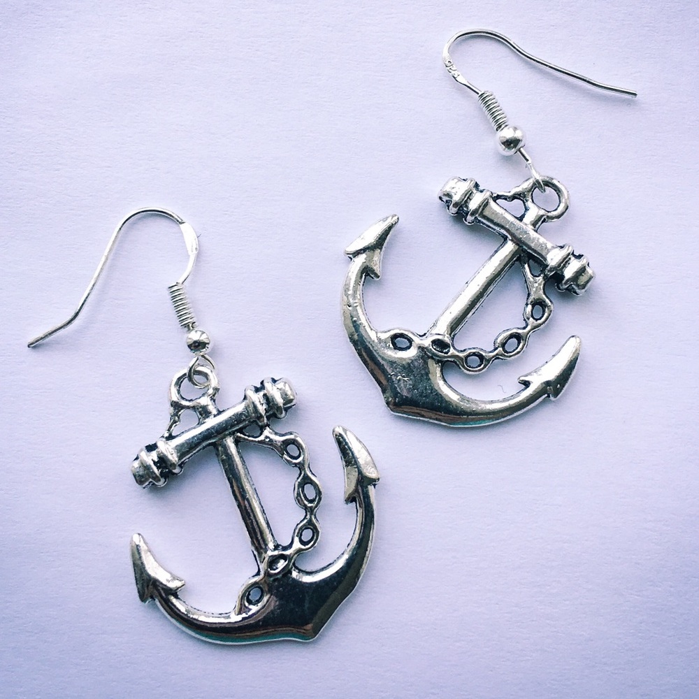 • NEW Silver Anchors Drop Earrings • - Picture 2 of 3
