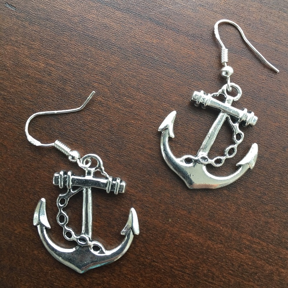 • NEW Silver Anchors Drop Earrings • - Picture 3 of 3