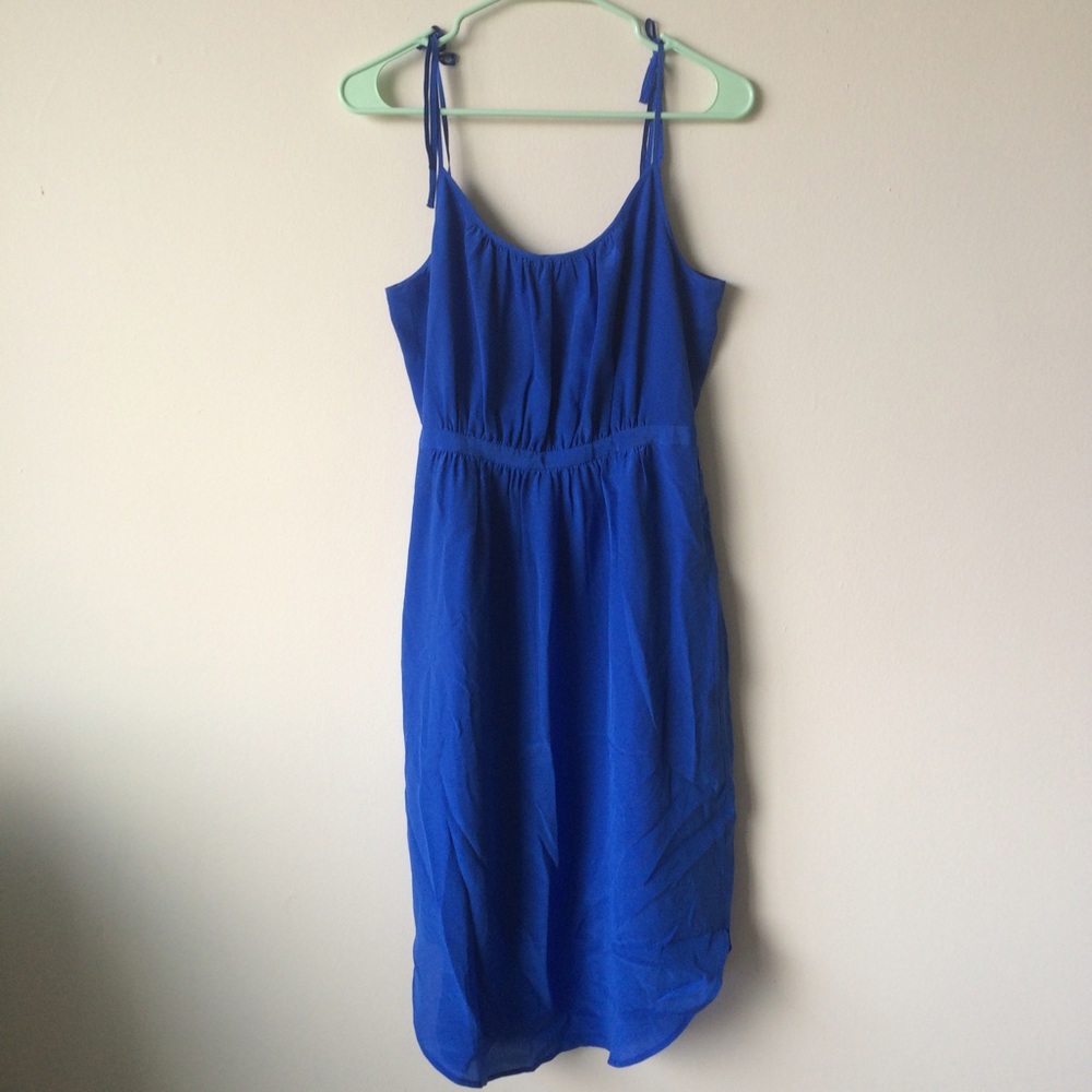 *NWT* Blue midi dress