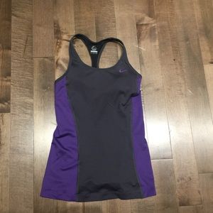 Nike DryFit tank Built-In Bra
