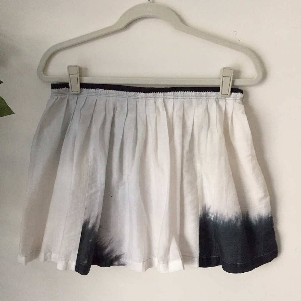 ✨NWOT✨Round Cotton Skirt