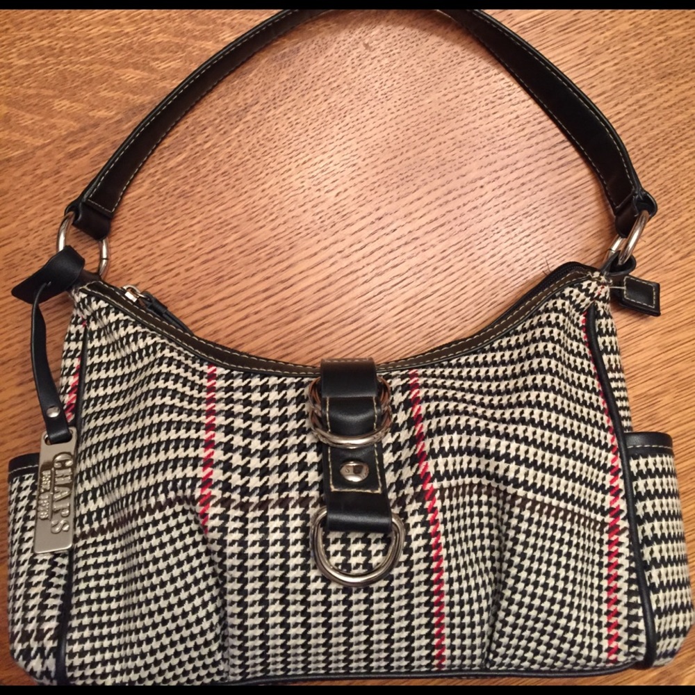 Chaps shoulder bag.