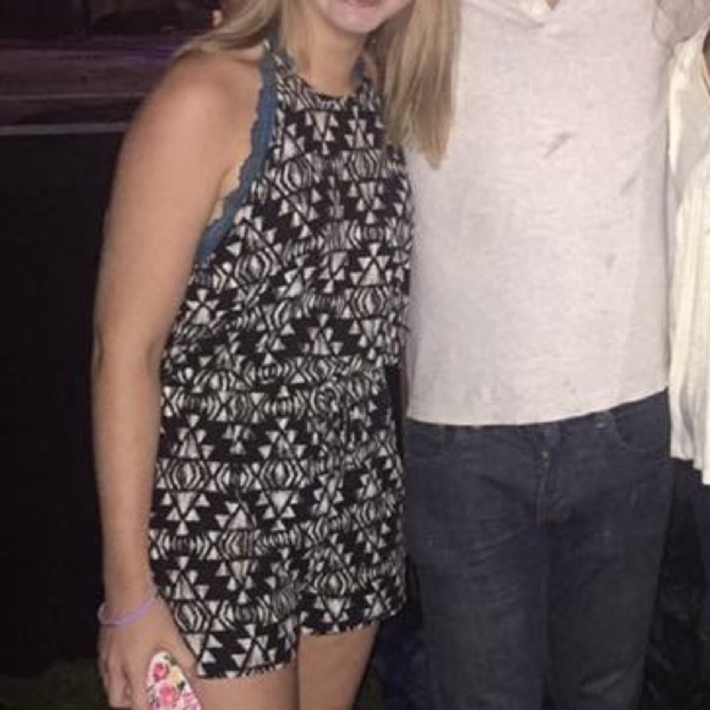 Black and White Romper - Size Small - Aeropostale
