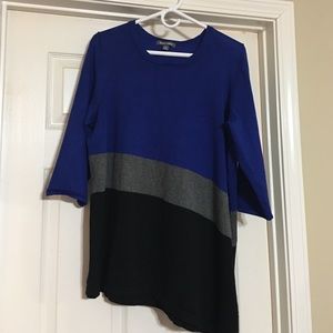 Roz & Ali women's sweater