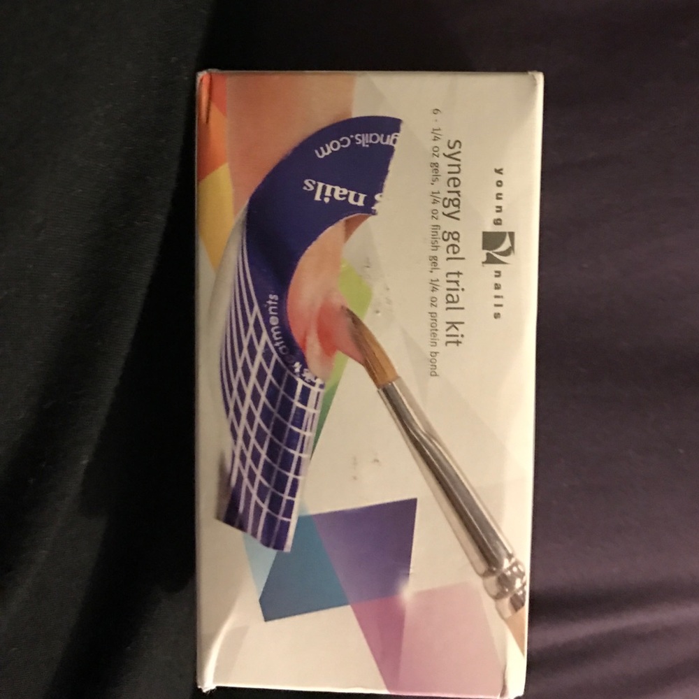 Young Nails synergy gel trial kit