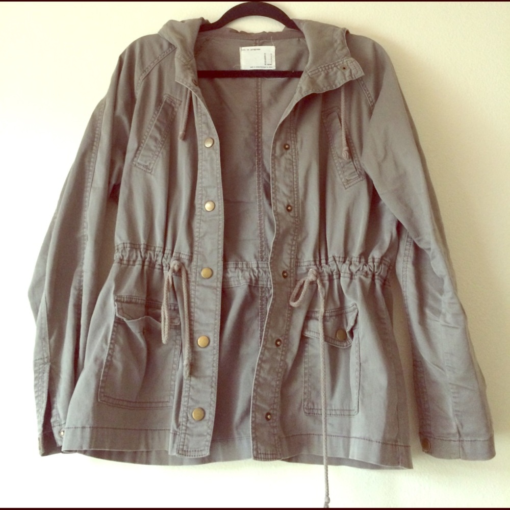 Hooded neutral/green utility coat