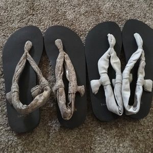 Rare Sanuk sandals size 8 women's Never worn