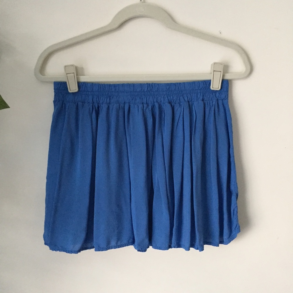 ✨NWOT✨AE Cornflower Blue Skirt
