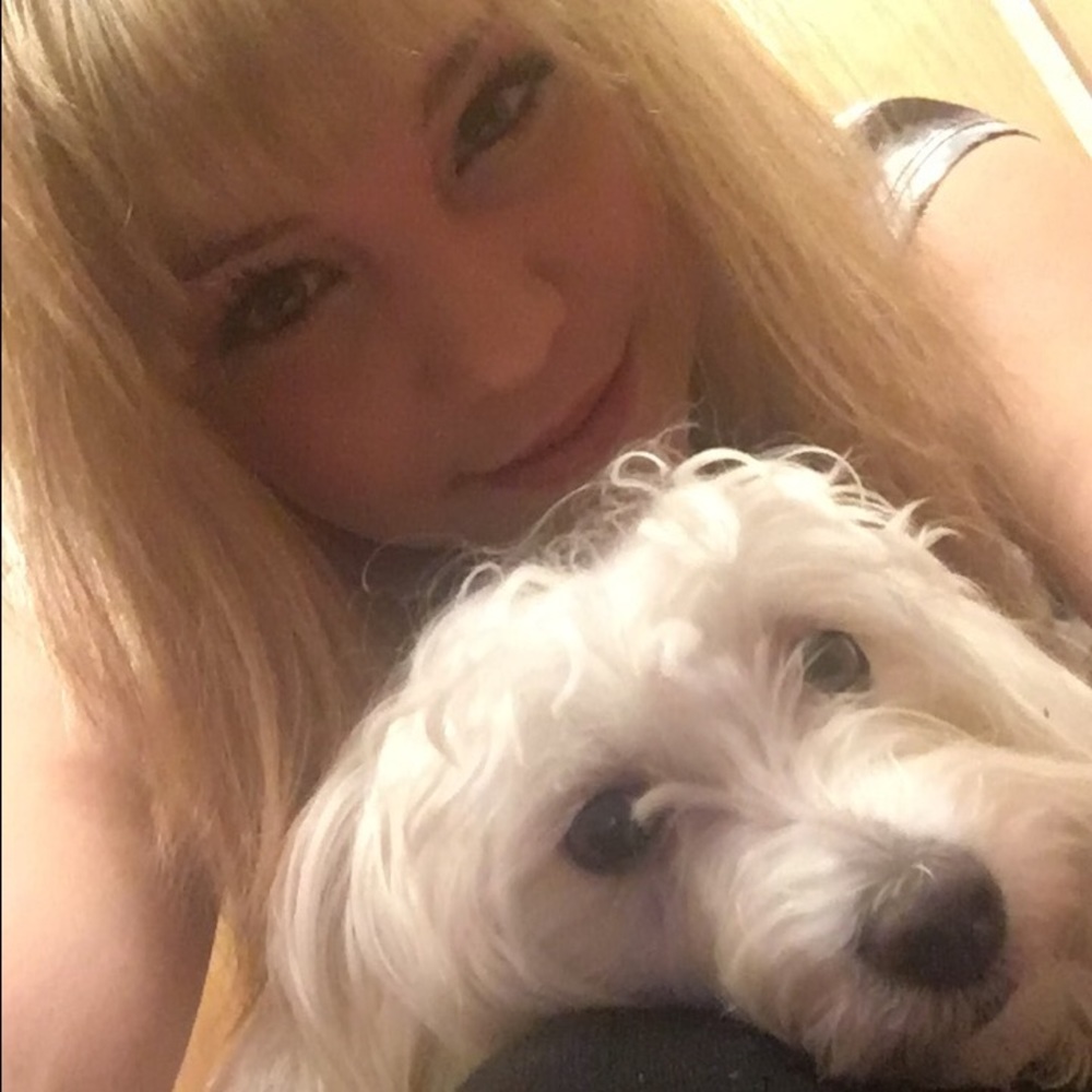 Meet your Posher, Julia