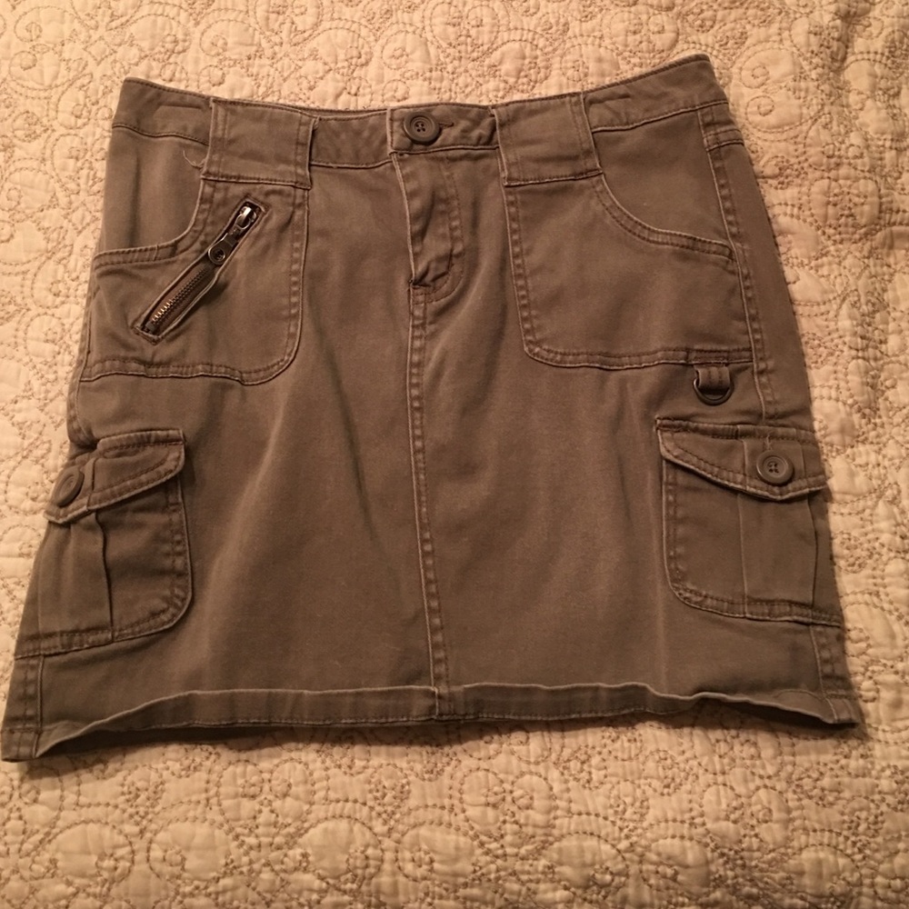 Khaki cargo skirt