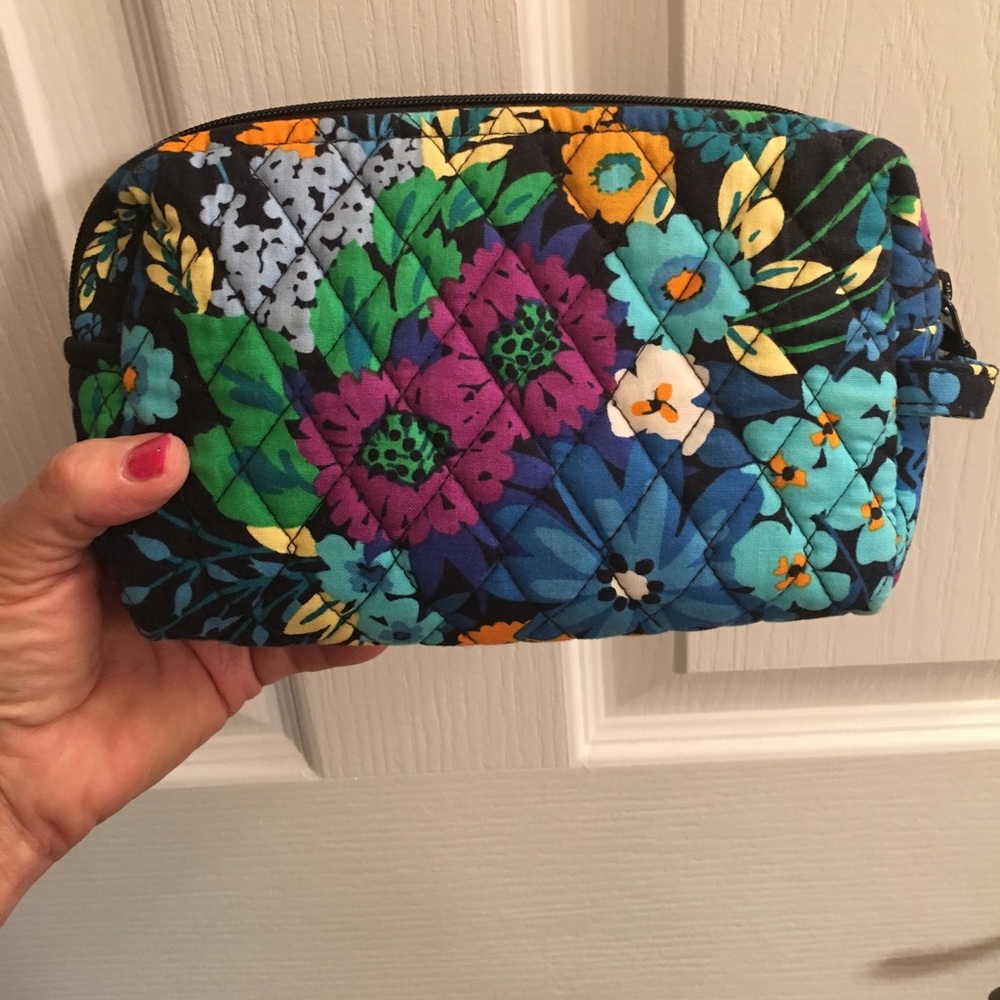 Vera Bradley small make up bag