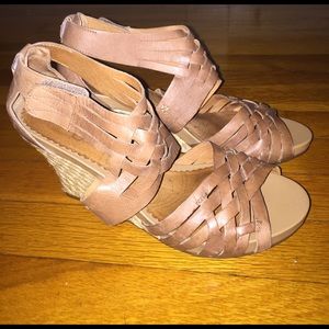 Tan Wedge straps sandals