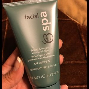 NEW BeautiControl Spa Defend & Restore Moisture
