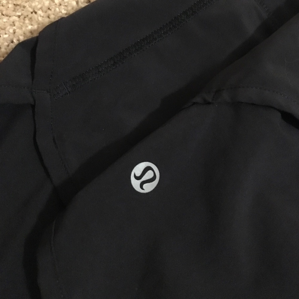 Lululemon athletic shorts - Picture 4 of 4
