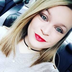 Meet your Posher, Lizzie
