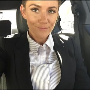 Meet your Posher, Leslie