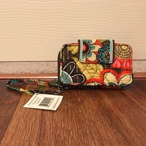 Vera Bradley Smartphone Wristlet in Flower Shower