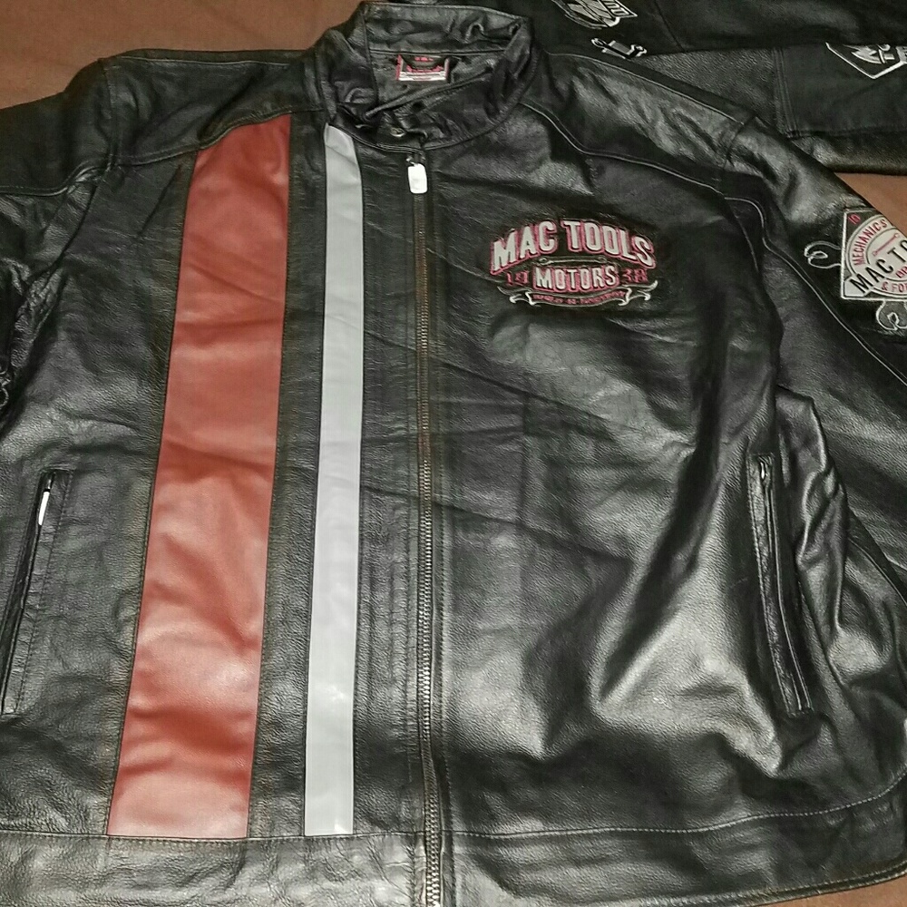 Men's 100% Genuine  leather Jacket