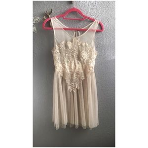 Free People Brand New! Never worn white lace dress