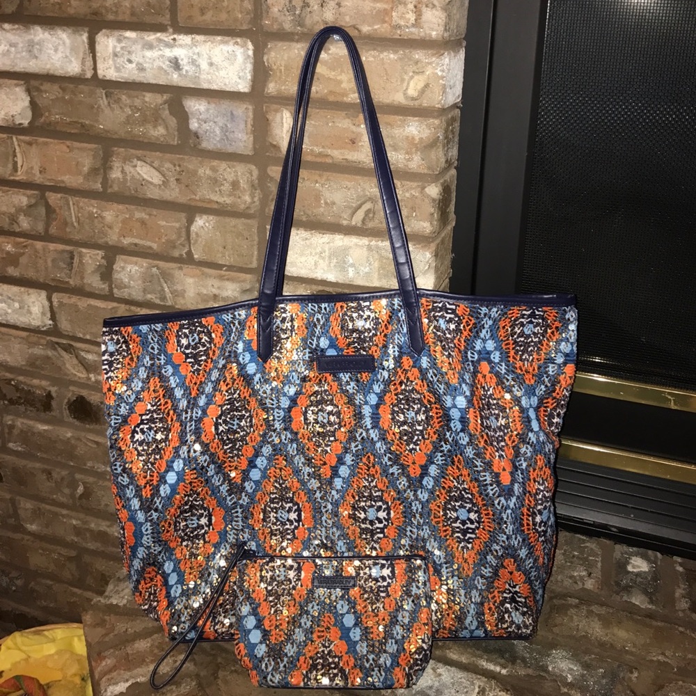 ON SALE- SET OF TWO BAGS VERA BRADLEY-SEQUINS